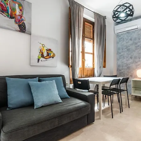 Tuguest Isabel La Catolica Ii Apartment